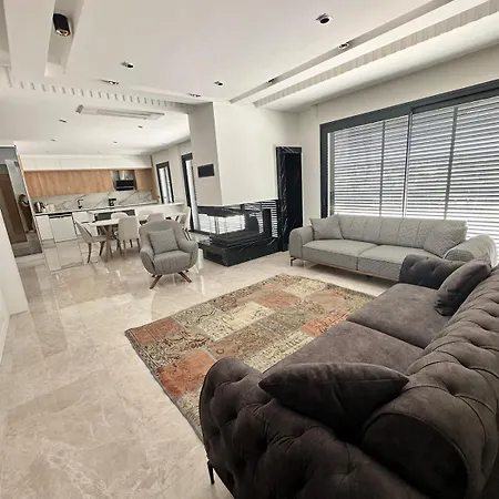 Villa Nefiss With Private Pool Kusadası