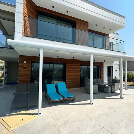 Willa Nefiss With Private Pool