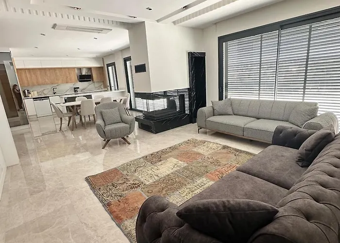 Villa Nefiss With Private Pool Kusadası